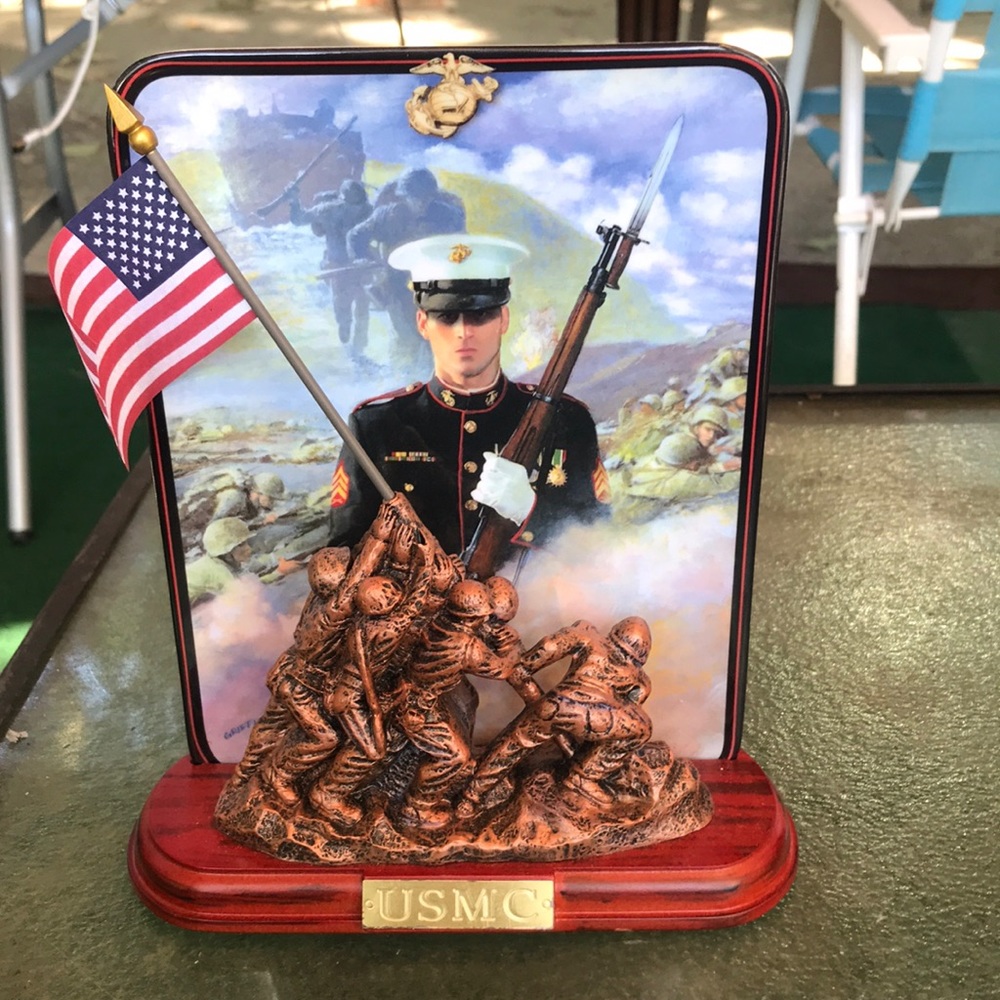 Collectible USMC Plate
